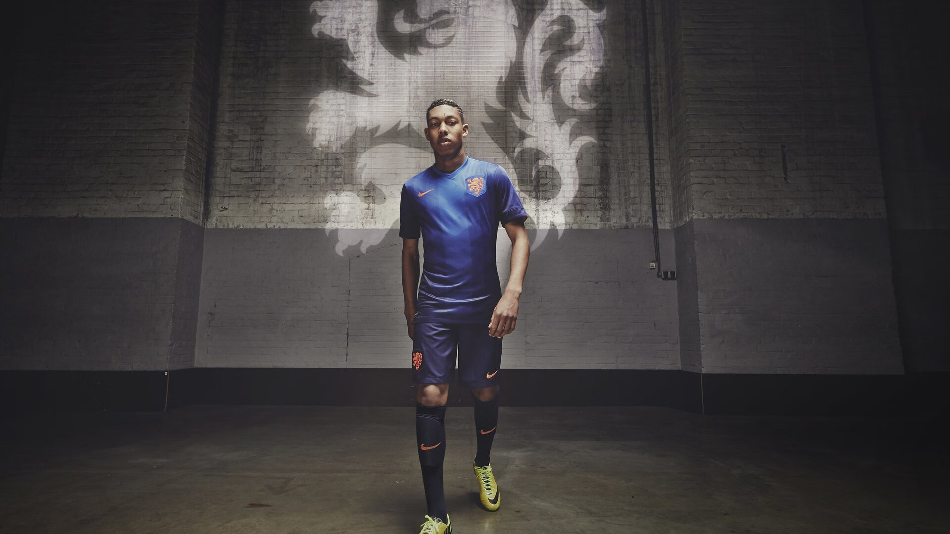 曼城势不可挡，擒敌如拾芥轻松进军四强，曼城silva